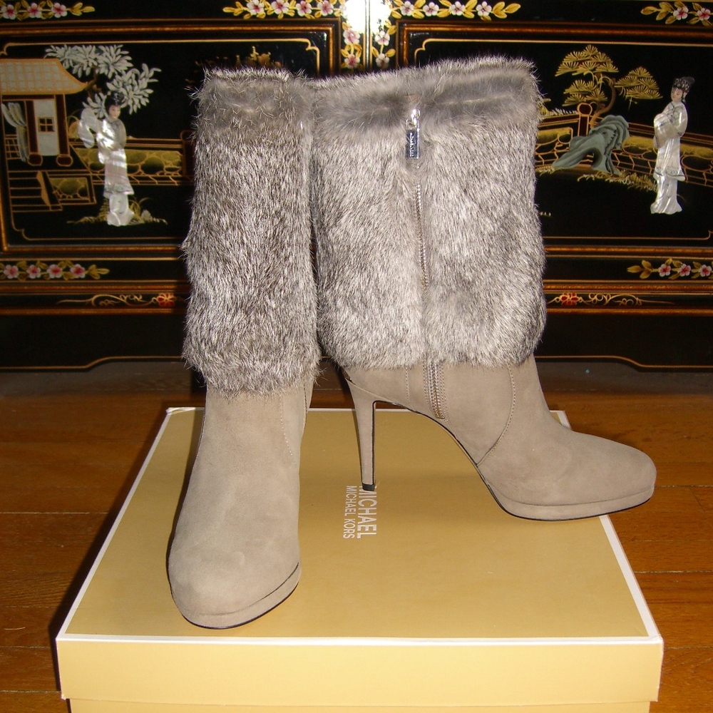 MICHAEL MICHAEL KORS FAYE PEARL GRAY BOOTIES 8M